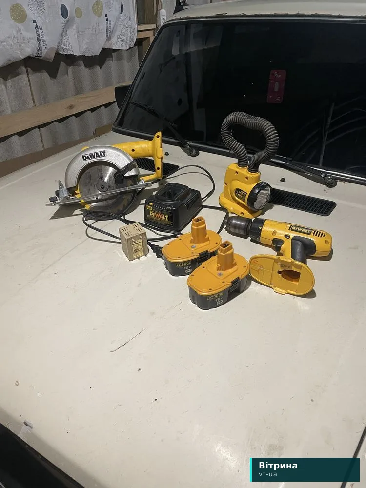 Продам комплект Dewalt
