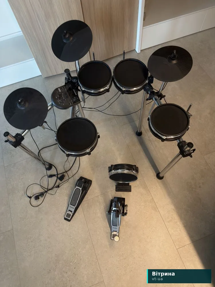 Б/У Електронна ударна установка Alesis Surge Mesh Kit