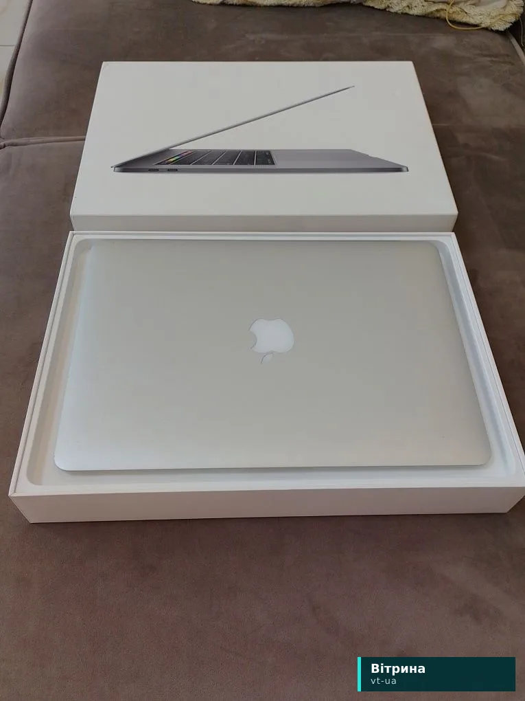 Макбук 13" Macbook air Сore i5 ідеальний