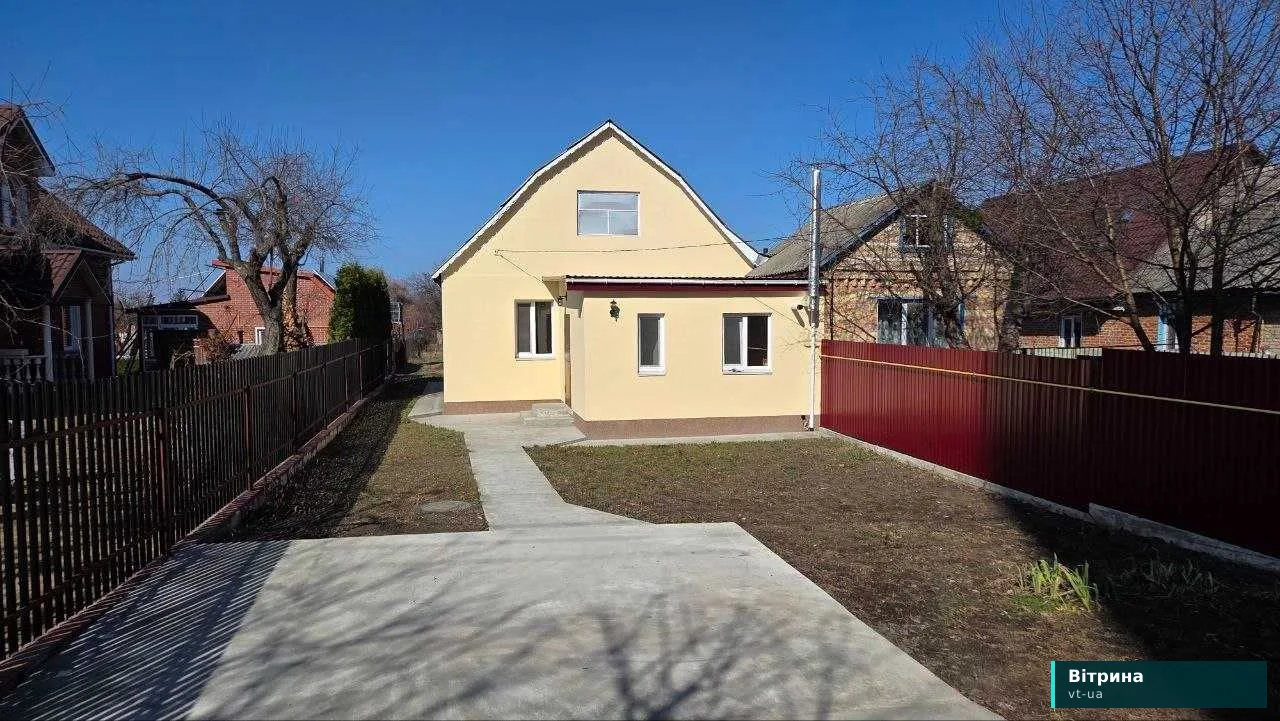 Продаж півбудинку з ремонтом с.Нові Петрівці Вишгородського р-ну з окремою адресою